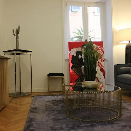 Trevi Fountain Luxury Flat *