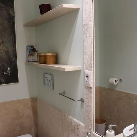 Trevi Fountain Luxury Flat Rom