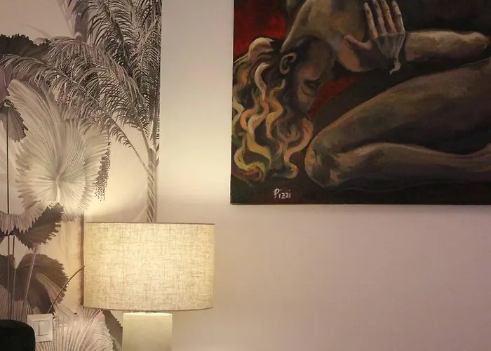 Trevi Fountain Luxury Flat Rom